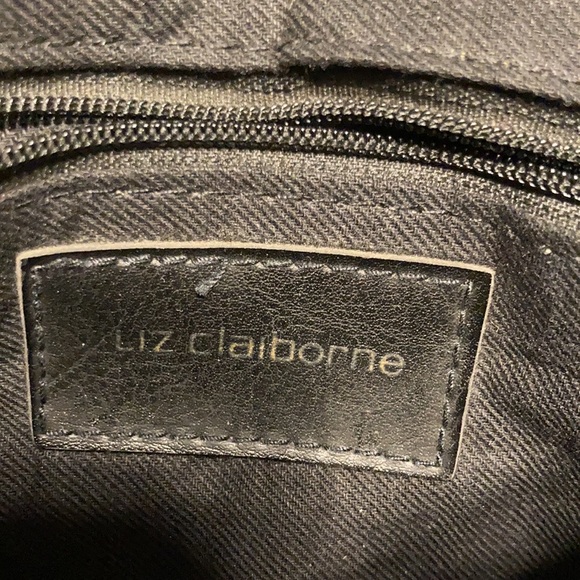 Liz Claiborne crossbody leather purse - Picture 4 of 7